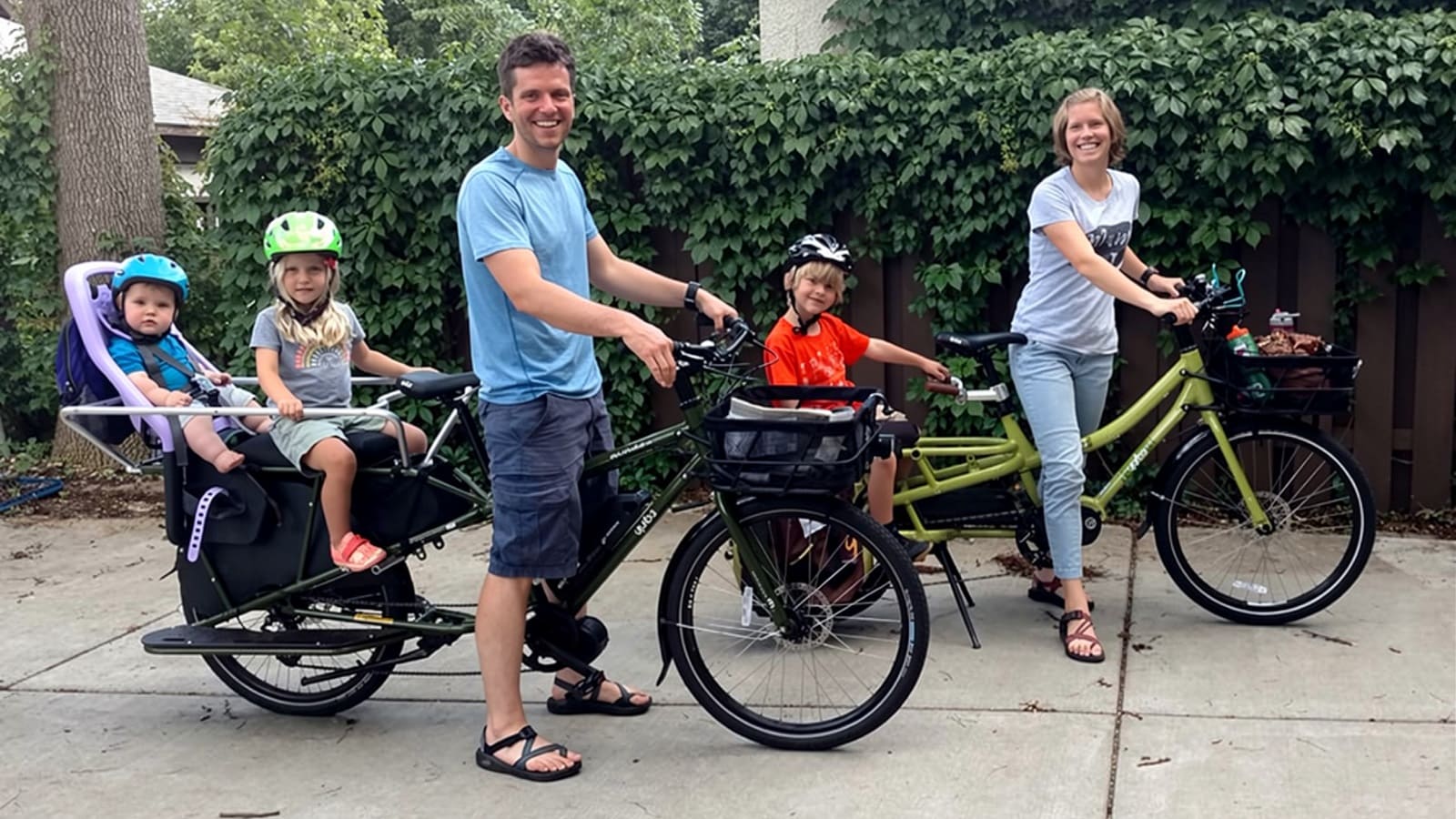 Family cycling in Bristol