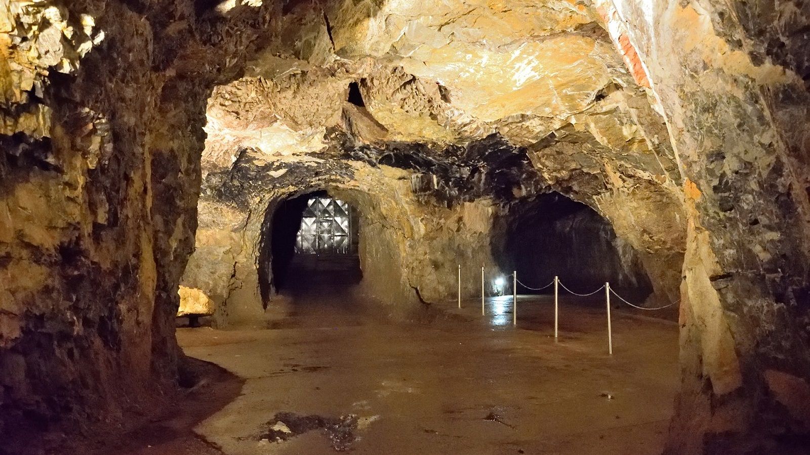 Redcliffe Caves