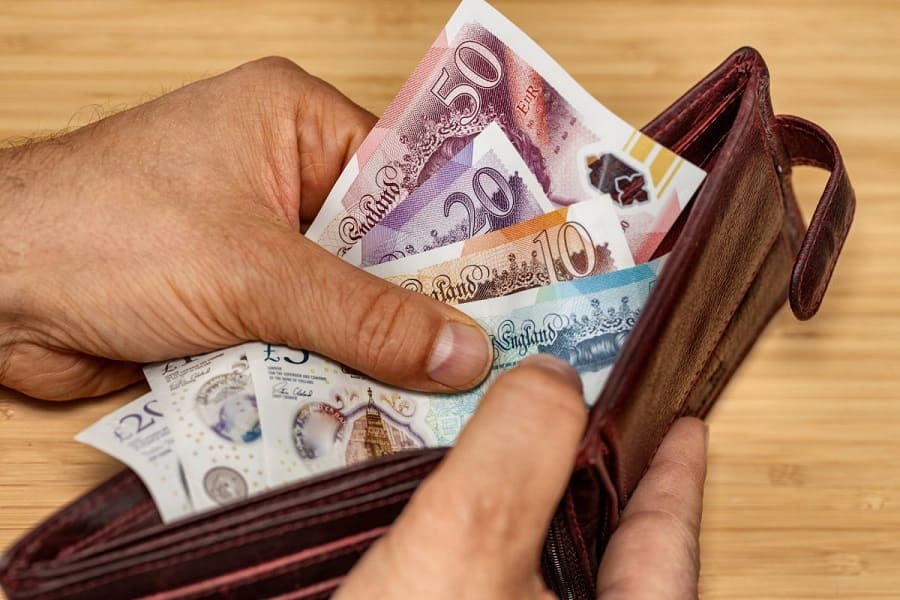 Money and contactless payments in Bristol